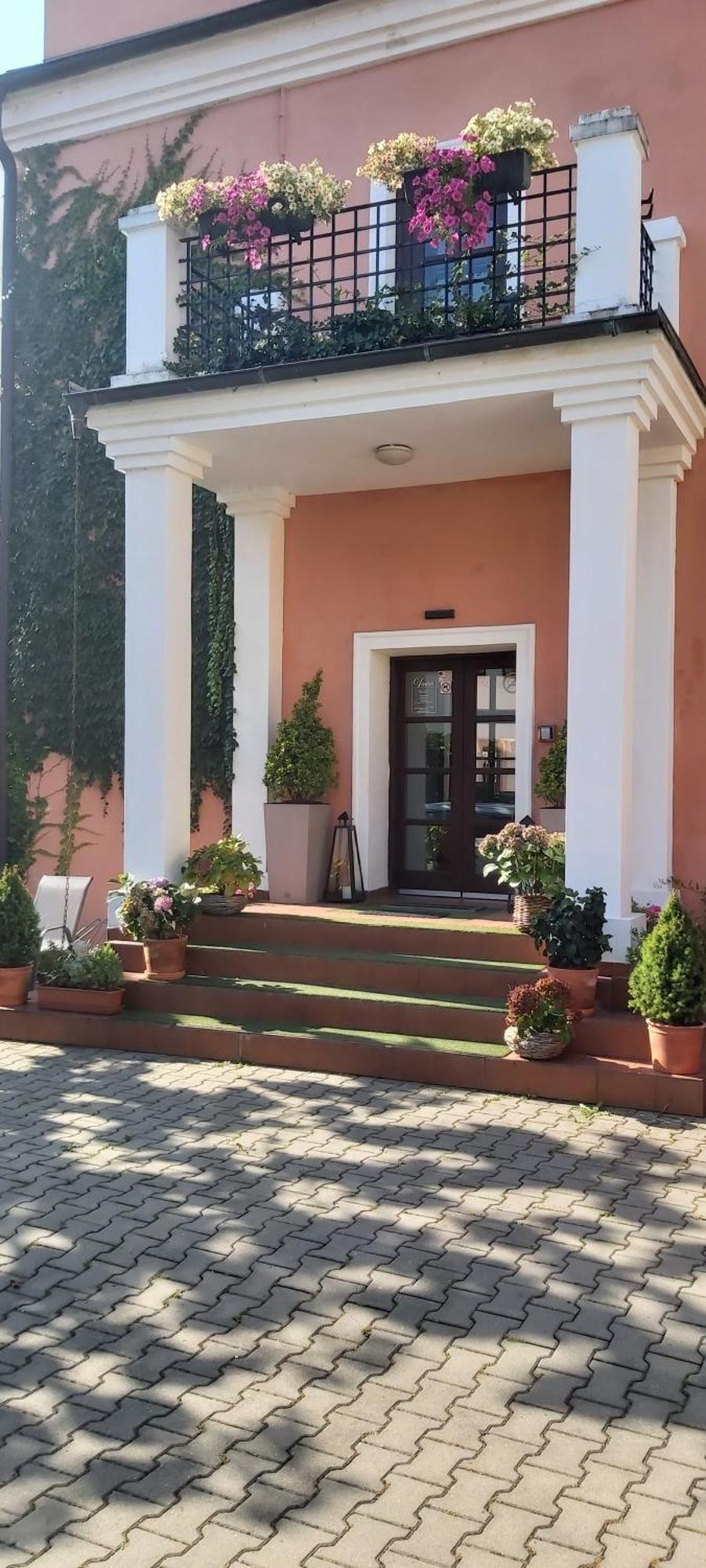 Vivaldi Apartments Mikulov Exterior photo